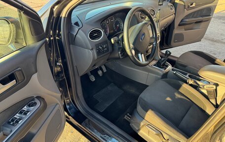 Ford Focus II рестайлинг, 2005 год, 600 000 рублей, 2 фотография