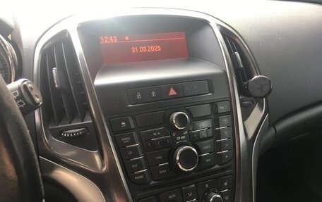 Opel Astra J, 2011 год, 810 000 рублей, 8 фотография
