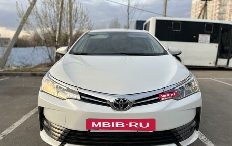 Toyota Corolla, 2016 год, 1 650 000 рублей, 2 фотография