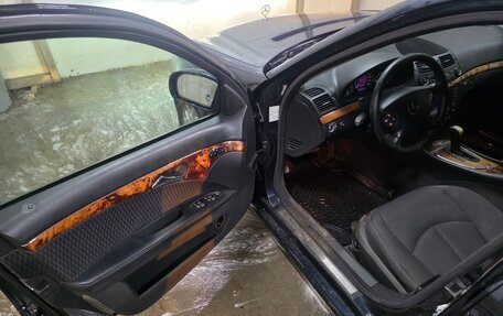 Mercedes-Benz E-Класс, 2002 год, 599 000 рублей, 14 фотография