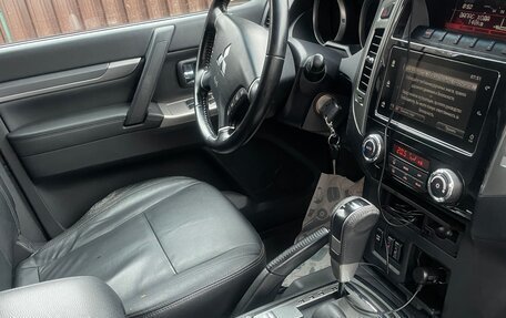 Mitsubishi Pajero IV, 2015 год, 3 000 000 рублей, 17 фотография