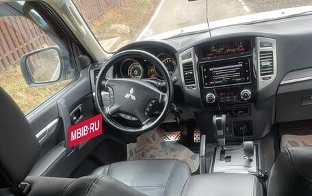 Mitsubishi Pajero IV, 2015 год, 3 000 000 рублей, 14 фотография