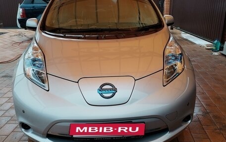 Nissan Leaf I, 2011 год, 600 000 рублей, 3 фотография