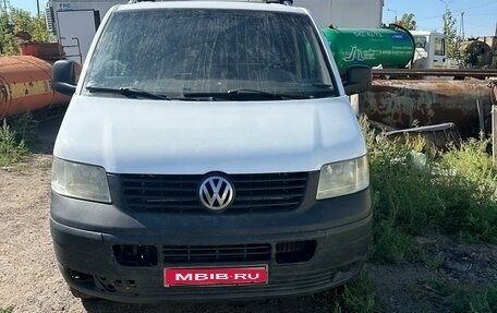 Volkswagen Transporter T5 рестайлинг, 2009 год, 830 000 рублей, 1 фотография