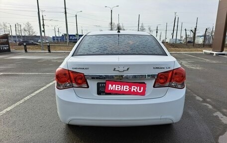 Chevrolet Cruze II, 2010 год, 620 000 рублей, 7 фотография