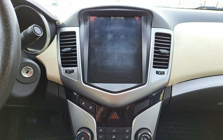 Chevrolet Cruze II, 2010 год, 620 000 рублей, 18 фотография