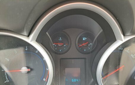 Chevrolet Cruze II, 2010 год, 620 000 рублей, 16 фотография