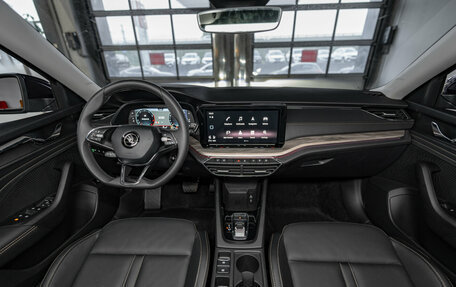Skoda Octavia IV, 2024 год, 3 990 000 рублей, 15 фотография