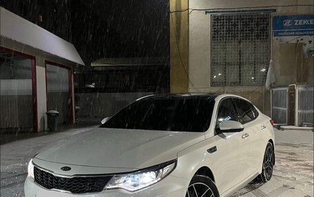KIA Optima IV, 2018 год, 1 880 000 рублей, 1 фотография