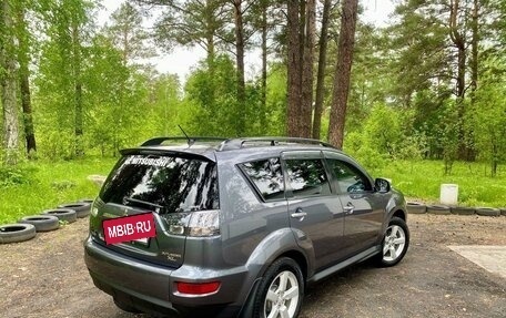 Mitsubishi Outlander III рестайлинг 3, 2011 год, 1 450 000 рублей, 5 фотография