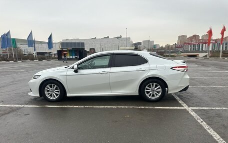 Toyota Camry, 2018 год, 1 950 000 рублей, 7 фотография