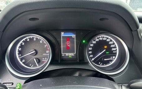 Toyota Camry, 2018 год, 1 950 000 рублей, 11 фотография
