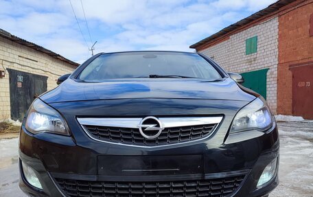 Opel Astra J, 2012 год, 700 000 рублей, 3 фотография