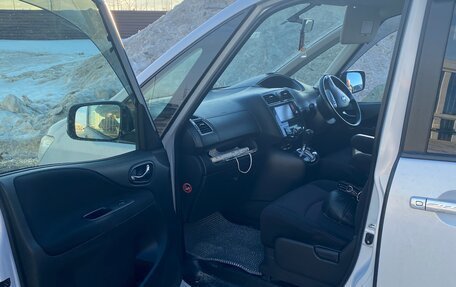 Nissan Serena IV, 2012 год, 1 390 000 рублей, 8 фотография
