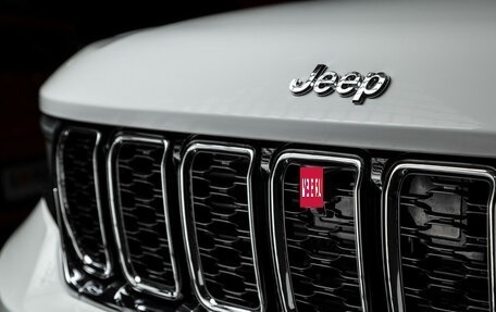 Jeep Grand Cherokee, 2023 год, 9 300 000 рублей, 3 фотография