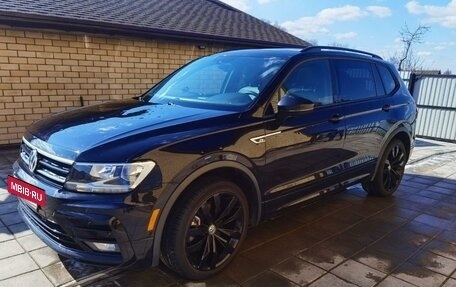 Volkswagen Tiguan II, 2020 год, 2 530 000 рублей, 3 фотография