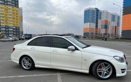 Mercedes-Benz C-Класс, 2011 год, 1 800 000 рублей, 6 фотография