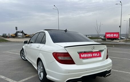 Mercedes-Benz C-Класс, 2011 год, 1 800 000 рублей, 4 фотография