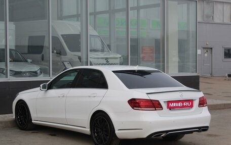 Mercedes-Benz E-Класс, 2015 год, 2 350 000 рублей, 8 фотография