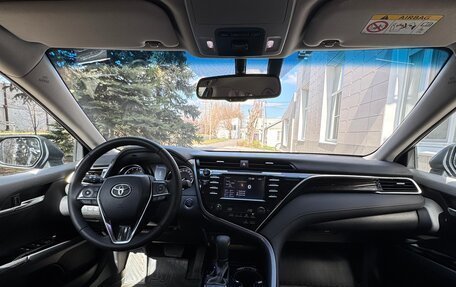 Toyota Camry, 2019 год, 2 800 000 рублей, 12 фотография