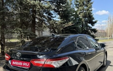 Toyota Camry, 2019 год, 2 800 000 рублей, 7 фотография