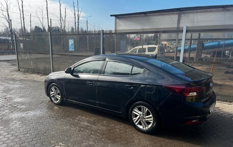 Hyundai Elantra VI рестайлинг, 2018 год, 1 400 000 рублей, 2 фотография