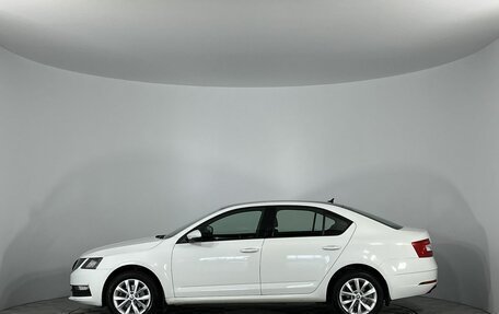 Skoda Octavia, 2019 год, 1 990 000 рублей, 8 фотография