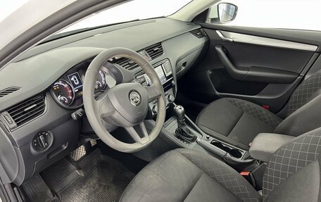 Skoda Octavia, 2019 год, 1 990 000 рублей, 17 фотография