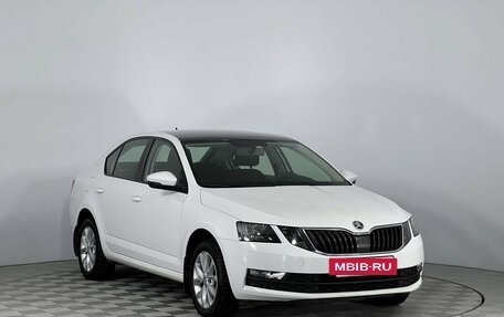 Skoda Octavia, 2019 год, 1 990 000 рублей, 3 фотография