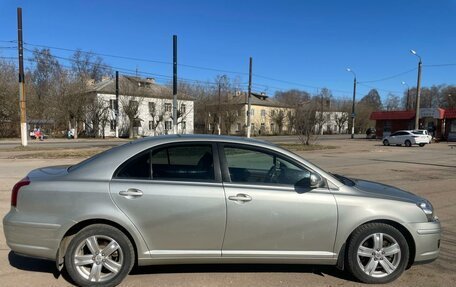 Toyota Avensis III рестайлинг, 2006 год, 900 000 рублей, 10 фотография