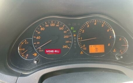 Toyota Avensis III рестайлинг, 2006 год, 900 000 рублей, 4 фотография