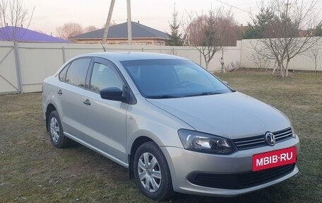 Volkswagen Polo VI (EU Market), 2011 год, 730 000 рублей, 2 фотография