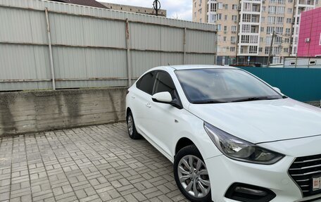 Hyundai Solaris II рестайлинг, 2019 год, 1 350 000 рублей, 3 фотография