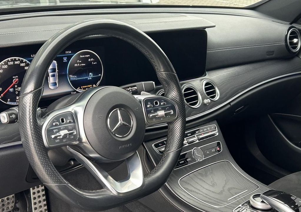 Mercedes-Benz E-Класс, 2019 год, 3 399 000 рублей, 11 фотография