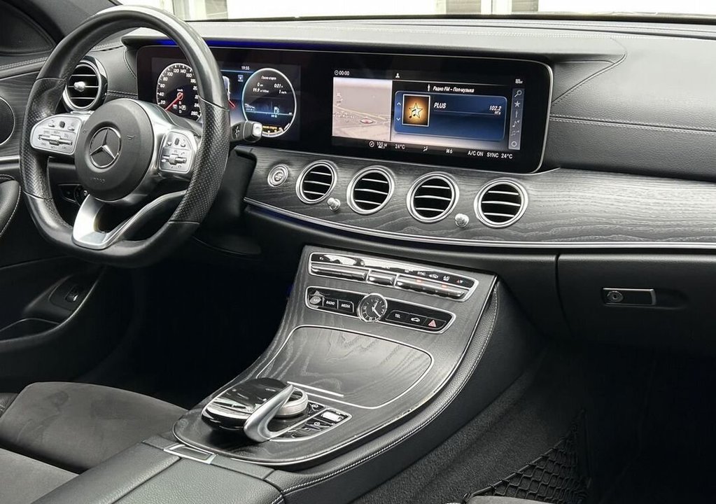 Mercedes-Benz E-Класс, 2019 год, 3 399 000 рублей, 13 фотография