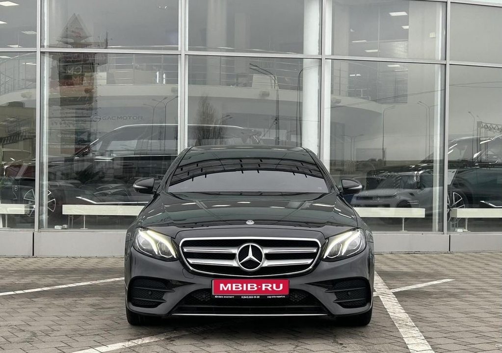 Mercedes-Benz E-Класс, 2019 год, 3 399 000 рублей, 2 фотография