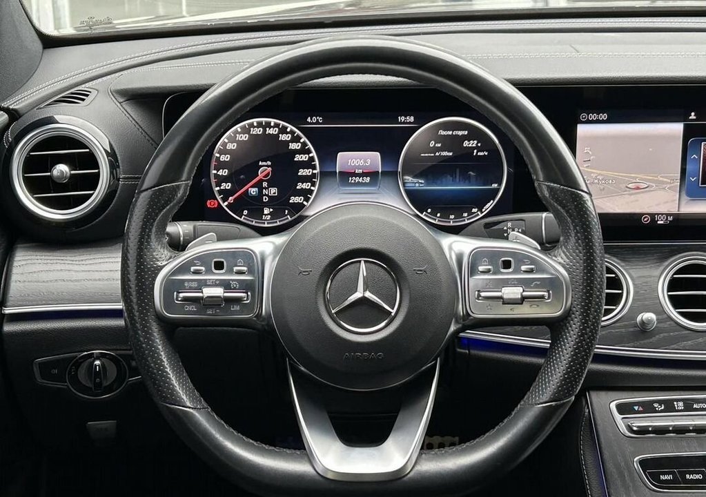 Mercedes-Benz E-Класс, 2019 год, 3 399 000 рублей, 15 фотография