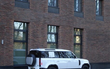 Land Rover Defender II, 2021 год, 6 500 000 рублей, 17 фотография