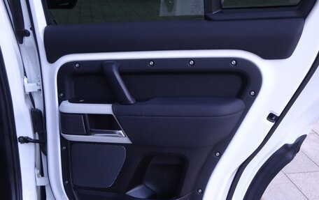 Land Rover Defender II, 2021 год, 6 500 000 рублей, 38 фотография