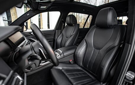 BMW X7, 2020 год, 24 фотография