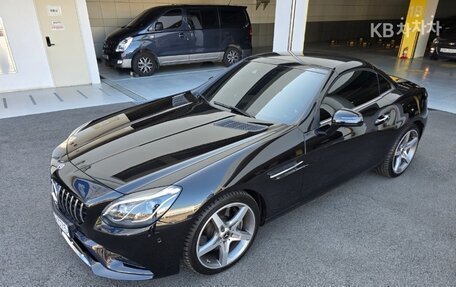 Mercedes-Benz SLC, 2019 год, 3 100 000 рублей, 9 фотография