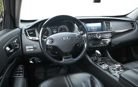 KIA Quoris I, 2017 год, 2 699 000 рублей, 9 фотография
