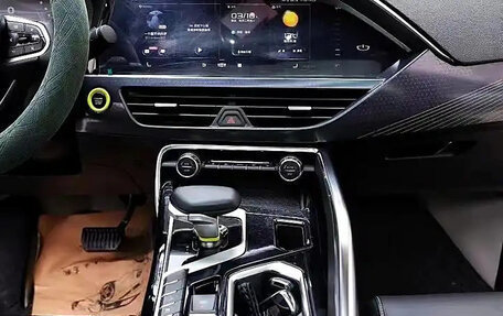 Geely Tugella FY11, 2022 год, 1 900 000 рублей, 7 фотография
