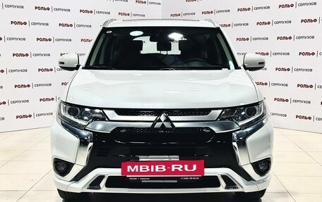 Mitsubishi Outlander III рестайлинг 3, 2022 год, 3 690 000 рублей, 3 фотография