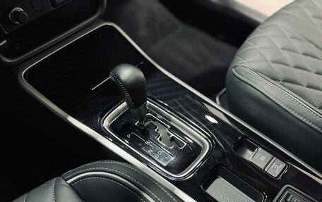 Mitsubishi Outlander III рестайлинг 3, 2022 год, 3 690 000 рублей, 17 фотография