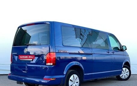 Volkswagen Caravelle T6 рестайлинг, 2021 год, 4 848 900 рублей, 2 фотография