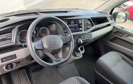 Volkswagen Caravelle T6 рестайлинг, 2021 год, 4 848 900 рублей, 5 фотография