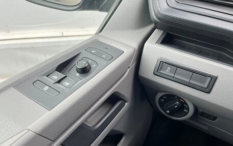 Volkswagen Caravelle T6 рестайлинг, 2021 год, 4 848 900 рублей, 19 фотография