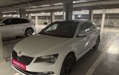 Skoda Superb III рестайлинг, 2016 год, 2 150 000 рублей, 4 фотография