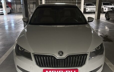Skoda Superb III рестайлинг, 2016 год, 2 150 000 рублей, 5 фотография